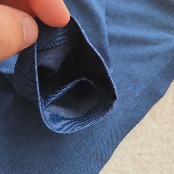 Rhone Shirt Mens Large Blue Lightweight 1/4 Zip Performance Golf Golfing - Picture 2 of 9